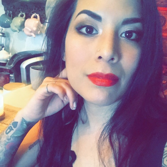 Meet your Posher, Melissa - Picture 7 of 7